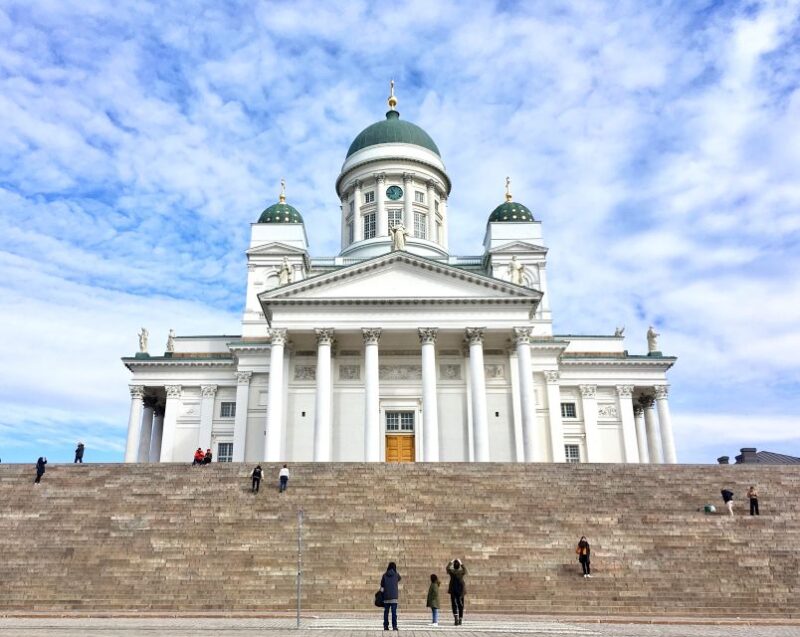 Helsinki: Small-Group Walking Tour with City Planner Guide - Discovering Uspenski Cathedral and the Presidential Palace