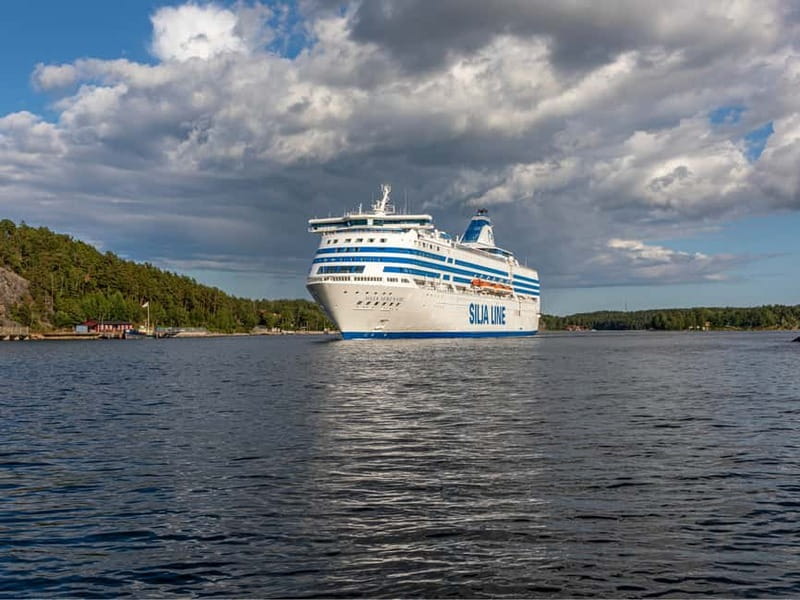 Helsinki-Stockholm Oneway Overnight Cruise with Cabin Stay - Key Points