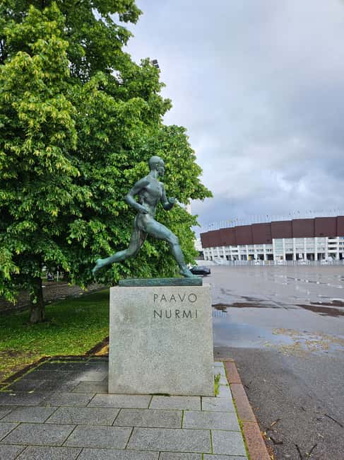 Helsinki & Suomenlinna: City Highlights Tour with Ferry Ride - Helsinki Olympic Stadium: A 15-Minute Guided Tour