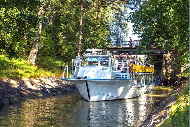 Helsinki Supersaver: Hop On-Hop Off Bus and Helsinki Canal Cruise - Helsinkis Shoreline and Fortress on the Canal Cruise