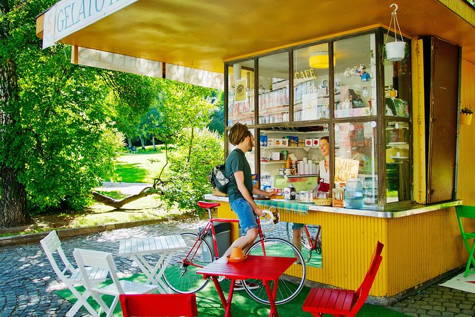 Helsinki tram tour with a city planner - What Sets This Tour Apart from Others