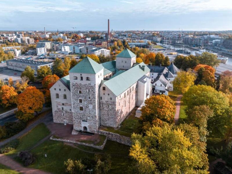 Helsinki: Turku Private Tour with Local Guide - Admiring the Turku Cathedral’s Architectural Beauty