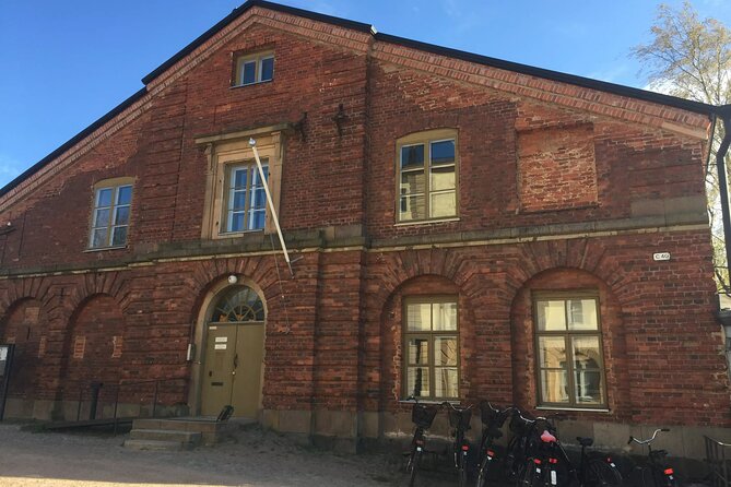Helsinkis Island Fortress: An Audio Tour of Suomenlinna - The Submarine Vesikko and WWII Heritage
