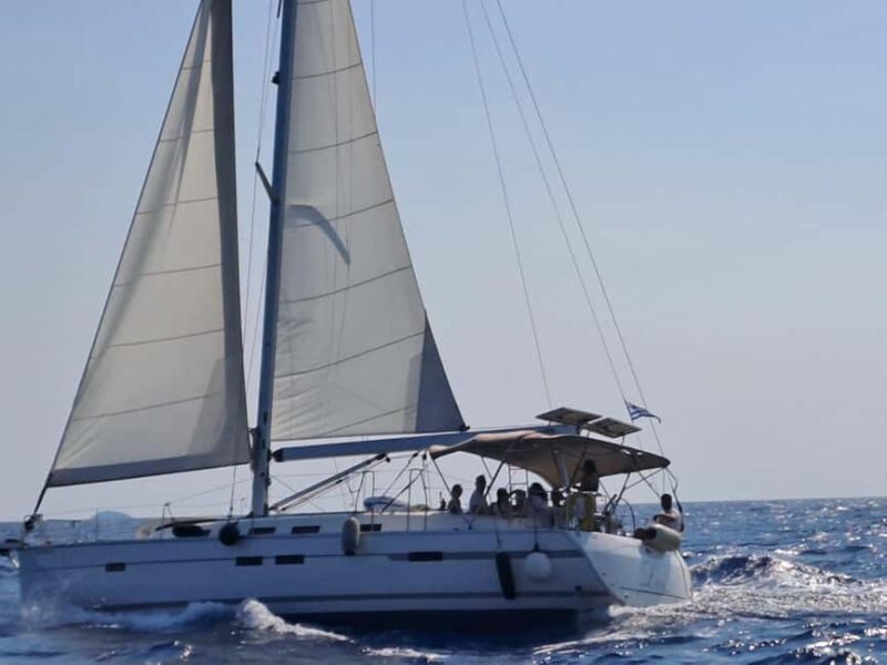 Heraklion: Dia Island Sailing Trip with Lunch - Cruising to Dia Island on a Luxury Yacht