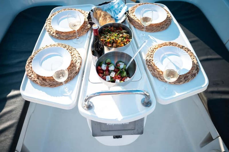 Heraklion: Dia Island Sunset Boat Tour with Dinner - Practical Details and Group Experience