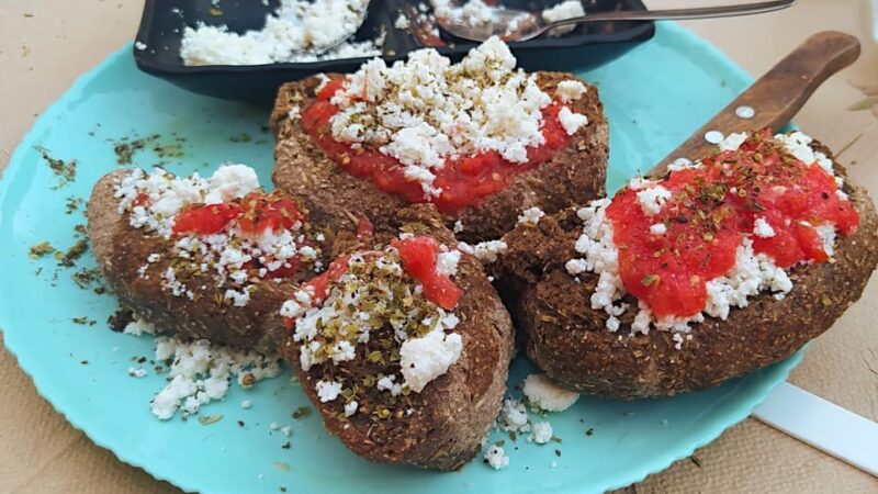 Heraklion: Family Zorba Treasure Hunt with Food Stops - Learning About Zorba and Greek Philosophy