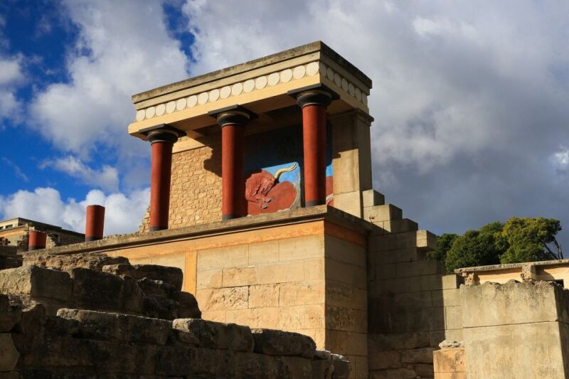 Heraklion: Guided Tour Knossos & Archanes Wine Tasting Tour - Visiting Archanes: Crete’s Hidden Village