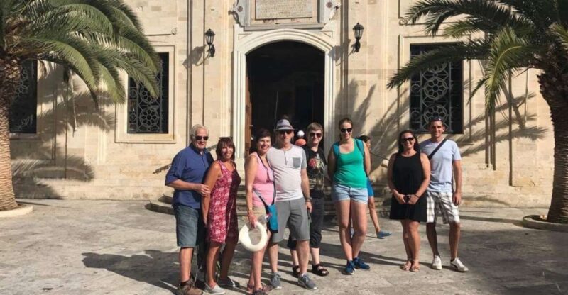 Heraklion: Guided Tour of the City and Knossos Palace Ticket - Tasting Crete: Finger Foods, Raki, Wine, and Tea