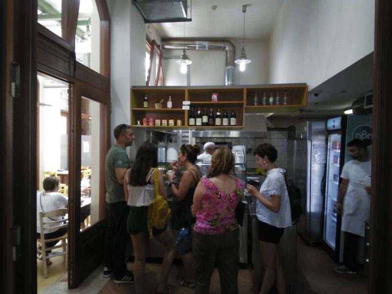 Heraklion: History & Culture Walking Tour with Food Tasting - Food and Drink Tastings in Venetian-Style Settings