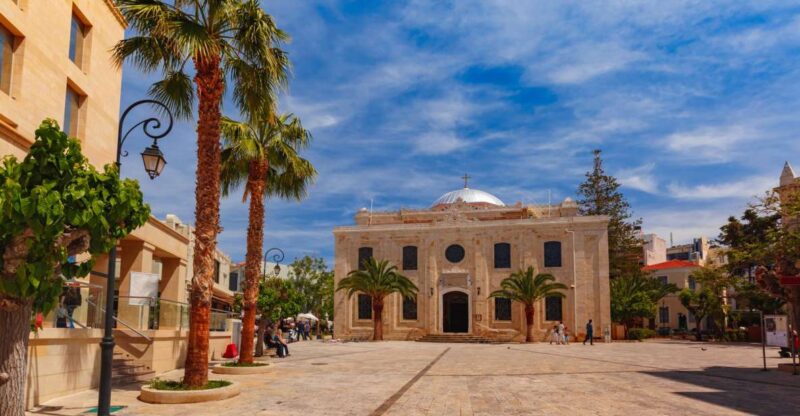 Heraklion: Mobile Self-Guided Audio Sightseeing Tour - Visiting the Morosini Lions Fountain and Other Iconic Sites