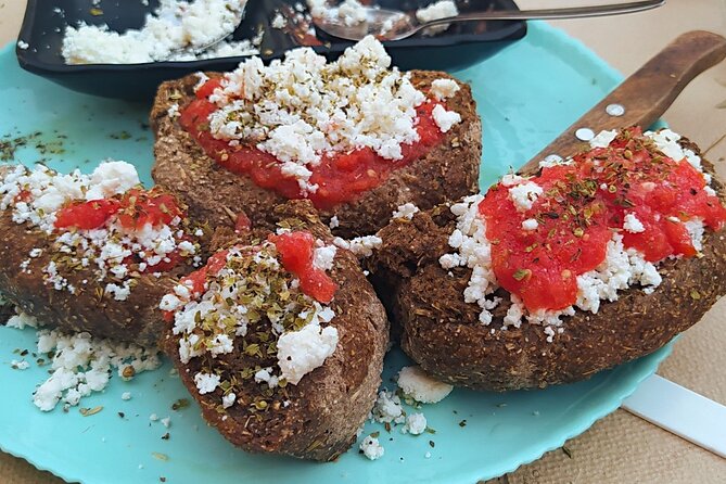 Heraklion Private Treasure Hunt with Food Stops - Visiting the Holy Cathedral of Saint Titus