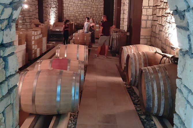 Heraklion wine tour & Cretan meze lunch - The Expertise of the Local Guide and Wine Specialist