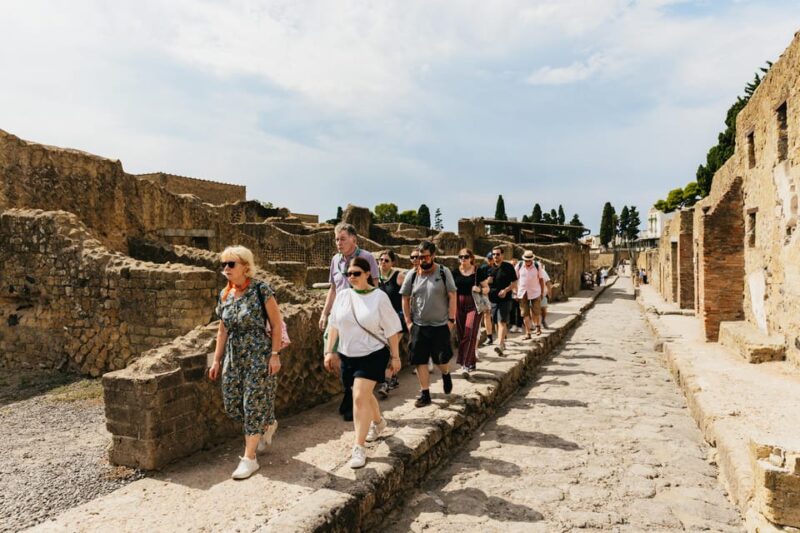 Herculaneum: Skip-the-Line Guided Tour with Archaeologist - Exploring the Well-Preserved Ruins of Herculaneum