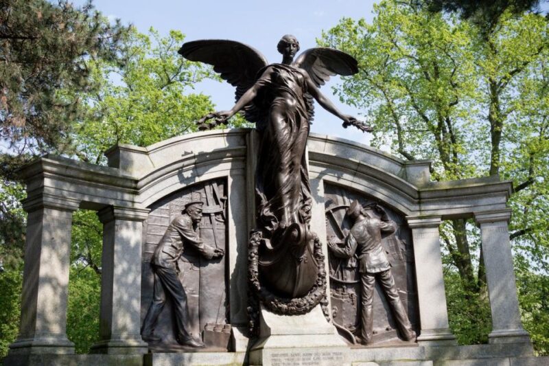 Heritage of the Titanic: Southampton Private Walking Tour - Uncovering Titanic’s Southampton Stories at South Western House