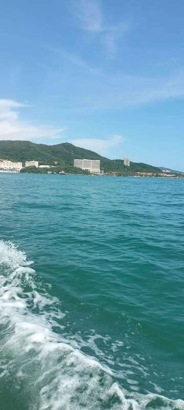 Hermosa Isla de ixtapa - Authentic Mexican Food at a Traditional Island Restaurant