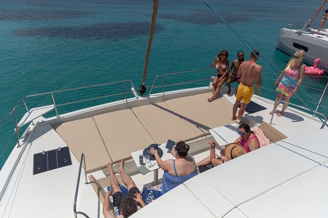 Hersonissos: Catamaran Sailing Trip to Dia Island with Lunch - Onboard Lunch and Refreshments