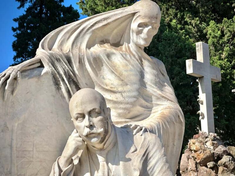 Hidden Barcelona: Montjuïc Cemetery Walking Tour - Highlights of the Cemetery’s Artistic Sculptures