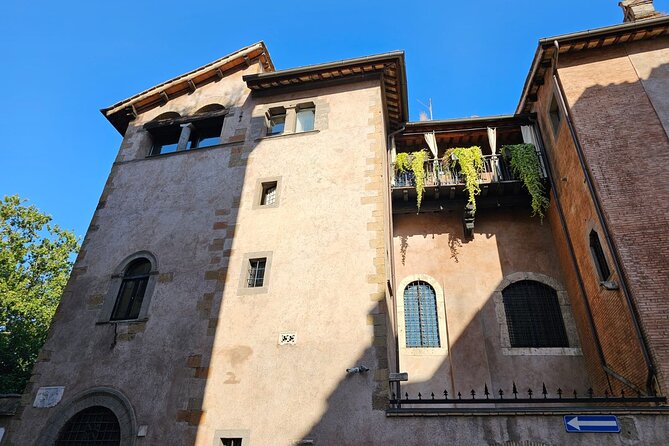 Hidden Gems of Rome Walking Tour - Visiting the Theatre of Pompey, site of Julius Caesar’s assassination