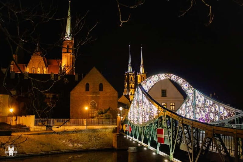 Hidden Gems of Wrocaw Tour - Exploring the Wrocław Town Hall and Market Square