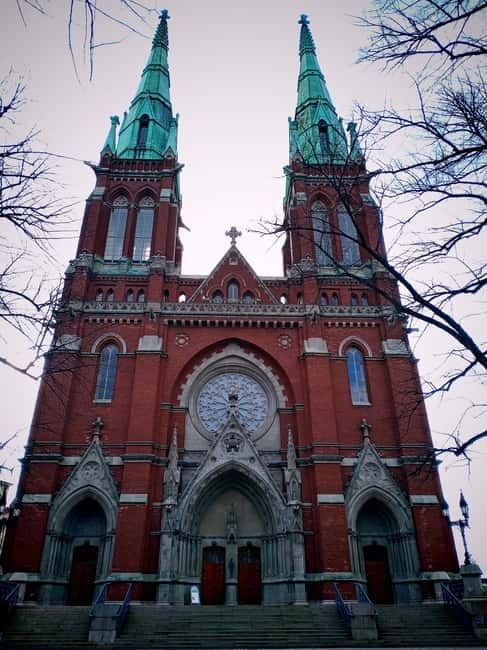 Hidden gems: The south Helsinki walk - Strolling Through Punavuori’s Artistic Streets