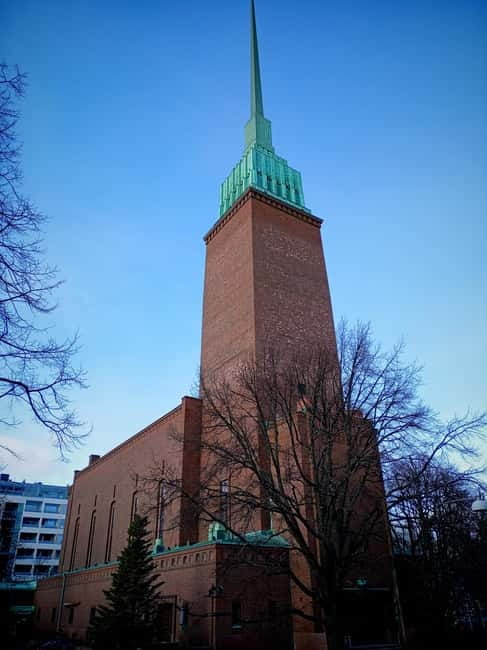 Hidden gems: The south Helsinki walk - Practical Details: Meeting Point and Group Size