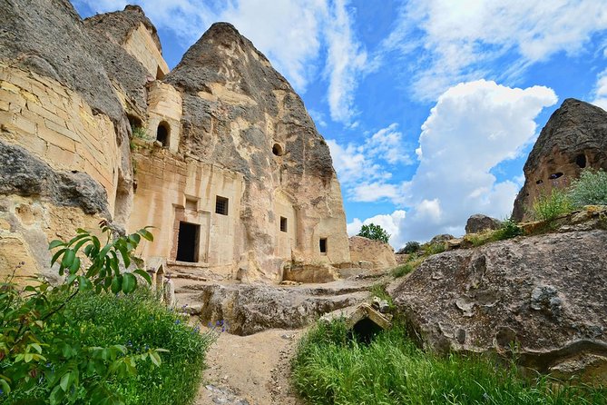 Hidden of Red Cappadocia: 1 Day Private Guided Tour - Marvel at the Fairy Chimneys in Pasabag Valley