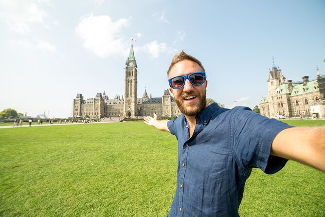 Hidden Ottawa: A Guided Walking Tour of Secret Spots - Exploring Sparks Street, Ottawa’s Pedestrian Corridor