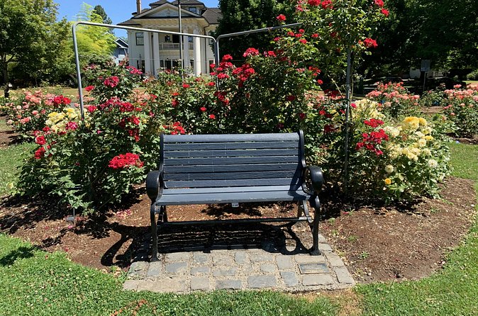 Hidden Southeast Portland: Enchanting Stroll Exploration Game - Marvel at the North Rose Garden’s Over 3,000 Roses