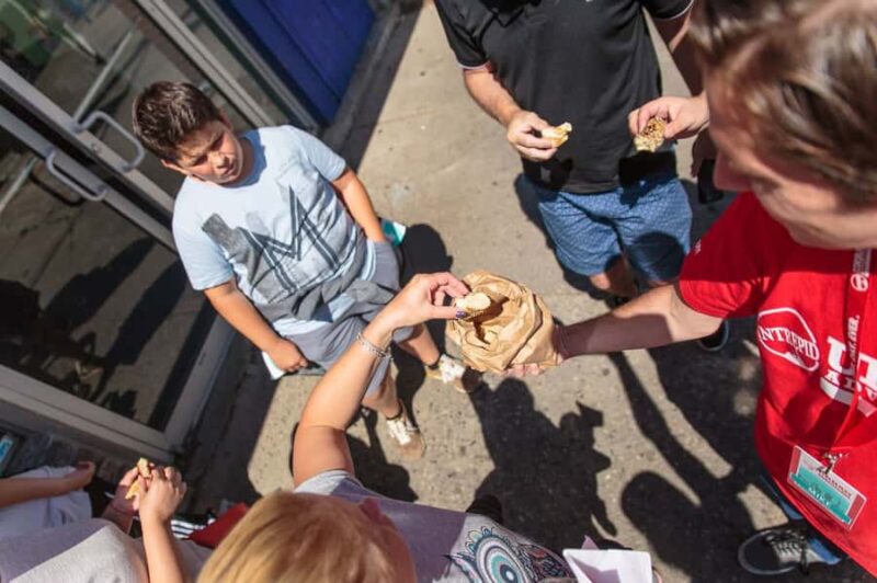 Hidden Toronto: Kensington Market & Chinatown Walk - The Art and Murals of Kensington Market