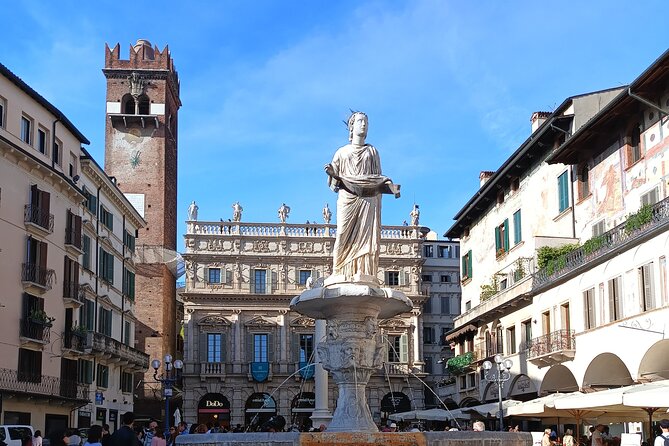 Hidden Verona Early birds tour-2hour private walking tour - Discovering the Elegance of Piazza dei Signori