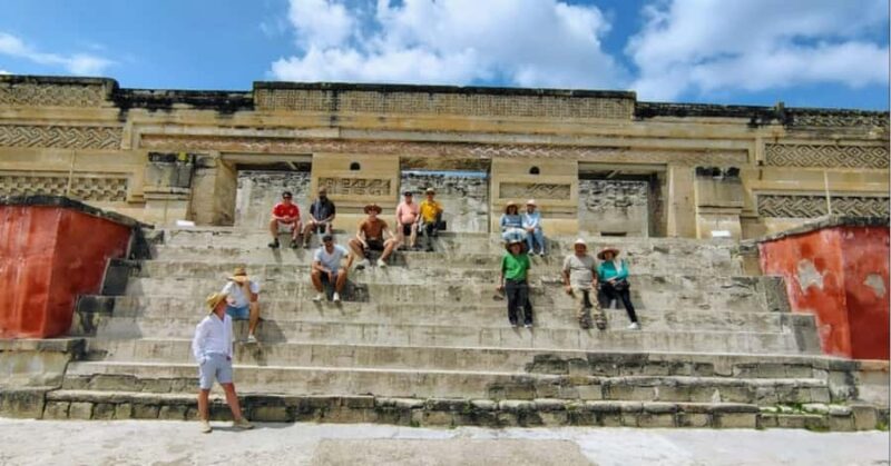 Hierve el Agua, Mitla, El Tule Tree, Rugs, Mezcal Distillery Tour - Visiting the Tule Tree: The Enormous Zapotec Landmark