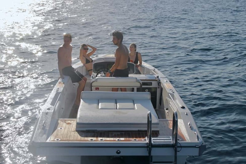 High-Performance Motor Sport Boat-Novurania (Fishing Option) - What the Experience Includes and What to Expect