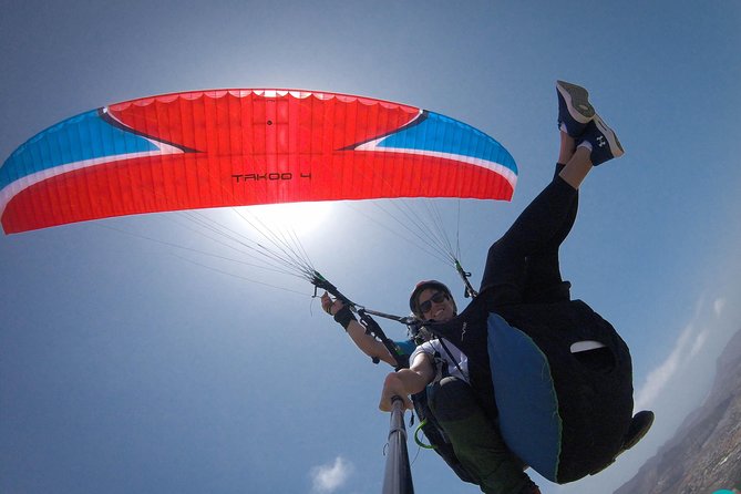 High Performance Paragliding Tandem Flight in Tenerife South - Pilot Options: Relax or Take Control