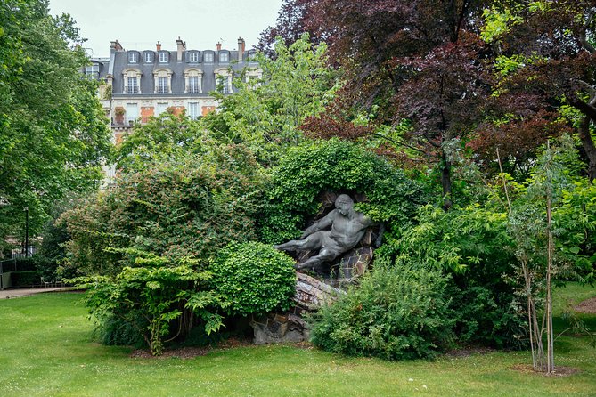 Highlights & Hidden Gems of Ile de Cité & the Left Bank: Private City Tour - Discover the Tranquility of Luxembourg Gardens