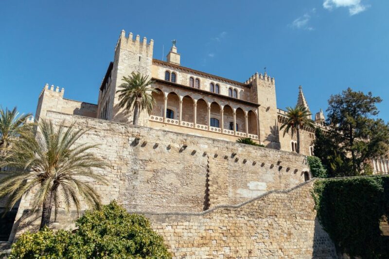 Highlights & Hidden Gems of Palma de Mallorca Private Tour - Discover Palma de Mallorca’s Hidden Corners and Main Landmarks
