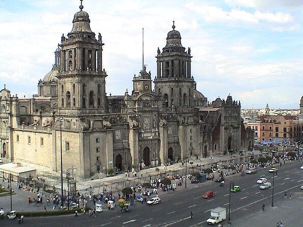 Highlights & Hidden Gems With Locals: Best of Mexico City Private Tour - Explore Mexico City with a Personal Touch and Local Insights