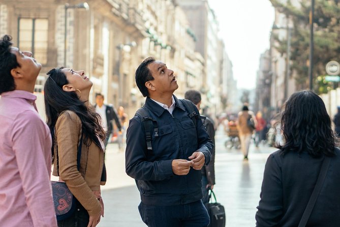 Highlights & Hidden Gems With Locals: Best of Mexico City Private Tour - The Role of Guides and Their Style