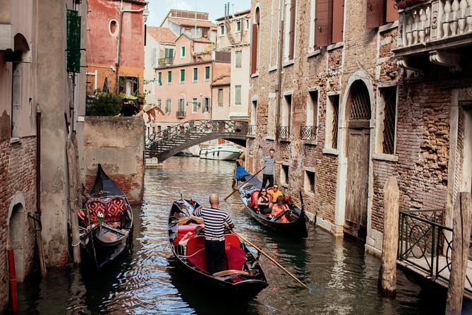 Highlights & Hidden Gems With Locals: Best of Venice Private Tour - Discover Venice’s Most Iconic Sights in an Intimate Setting