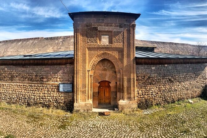 Highlights of Cappadocia : 3 Days Travel from Istanbul - Including Balloon Ride - The Tour Starts in Istanbul with an Airport Transfer