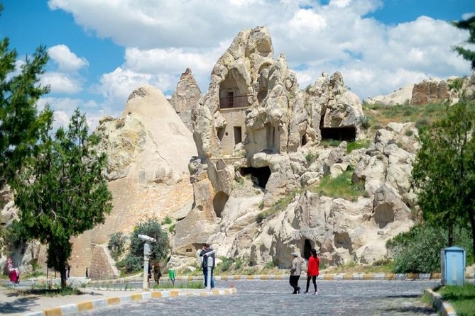 Highlights of Cappadocia from Istanbul - Ortahisar Castle and the Fortress on a Monolith