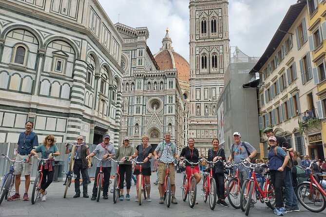 Highlights of Florence Bike Tour (E-bike Upgrade Available) - Discovering Piazza Della Santissima Annunziata