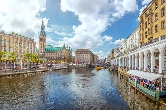 "Highlights of Hamburg" Biketour - St. Michaels Church and Panoramic Views from Michelwiesen
