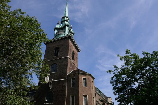 Highlights of Old London Town: Walking Tour of the Square Mile - Knowledgeable Guides Create a Personalized Experience