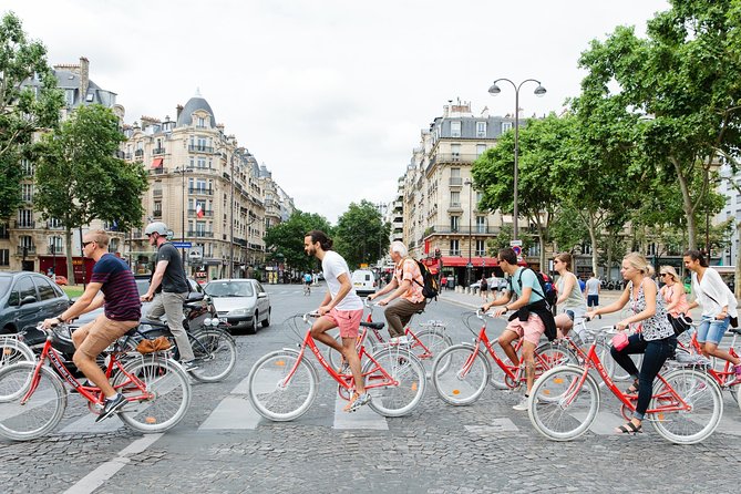 Highlights of Paris Bike Tour with a Local Guide - Key Points