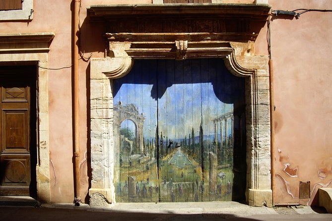 Highlights of Provence : Chateauneuf du Pape & Luberon - Logistics and Group Experience