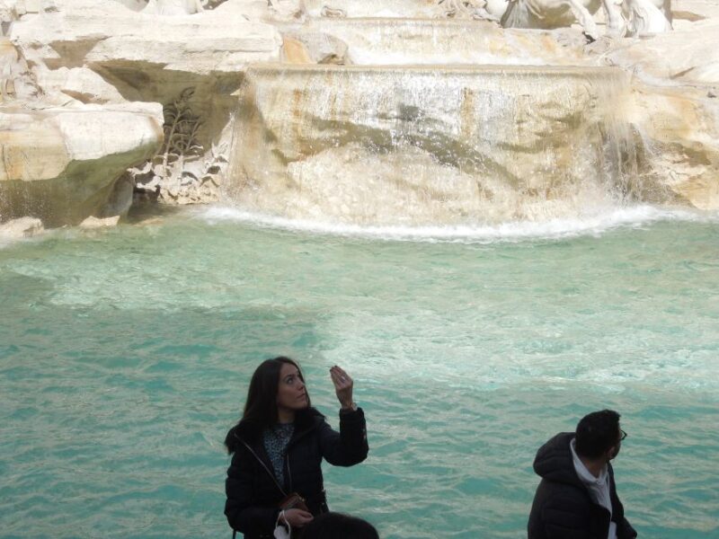 Highlights of Rome: from Navona square to Piazza del Popolo - Practical Details: Meeting Point and Accessibility