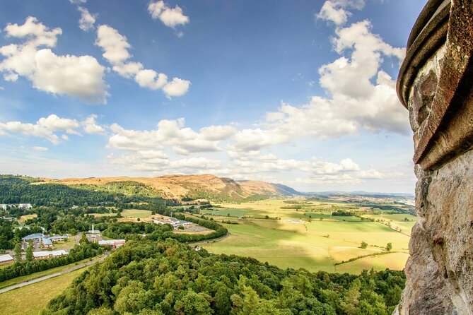 Highlights of Scotland Custom Private Tour With Scottish Local - Savoring Scottish Cuisine at The Birds & Bees