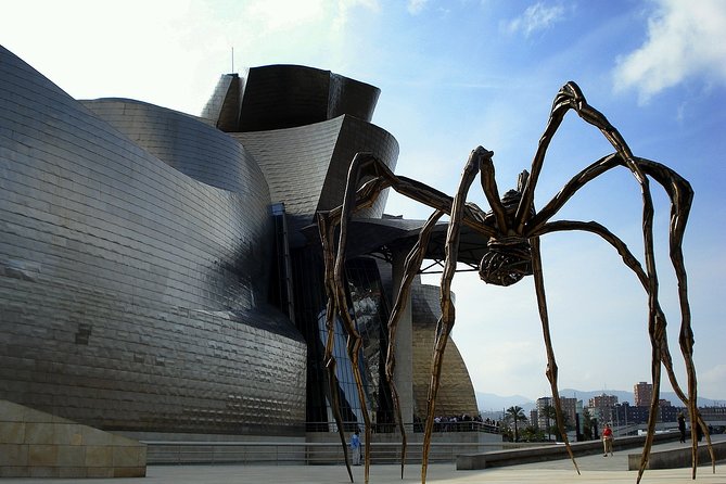 Highlights of the Basque Country 4-Day Private Tour - Exploring Bilbao’s Iconic Guggenheim Museum and Bustling Old Town