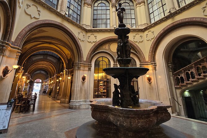 Highlights of Vienna in a Historical & Cultural Walking Tour - Imperial Palaces and Elegant Stables