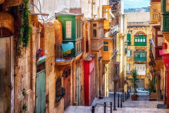 Highlights Self-Guided Scavenger Hunt and Tour in Valletta - Starting Point at Knisja ta San Publiju in Il-Furjana